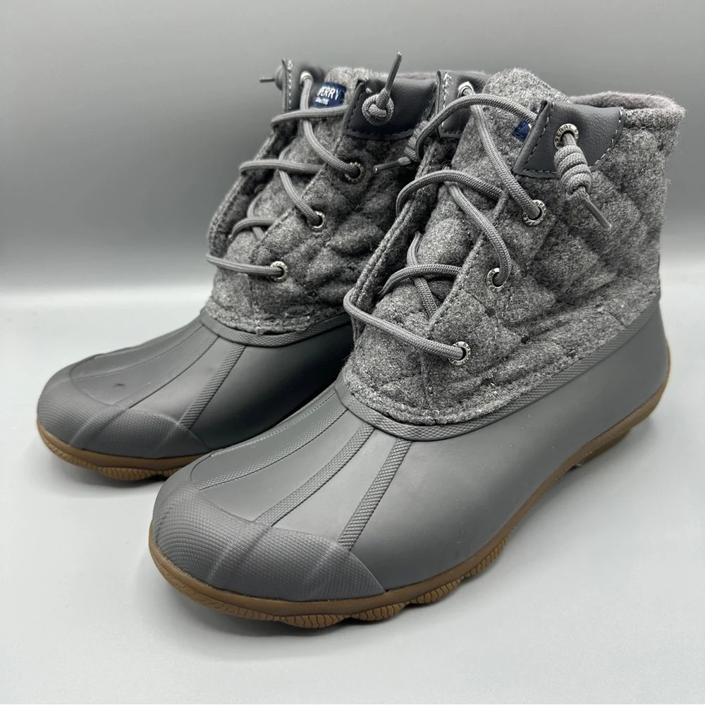 SPERRY Saltwater Rain Snow Boots Quilt Wool Blend Upper Size 8M Gray